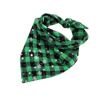 HKM-0303293 Festive Pet Triangle Towel for Dogs – Red and Green Snowflake Patterns, S & L Sizes Available