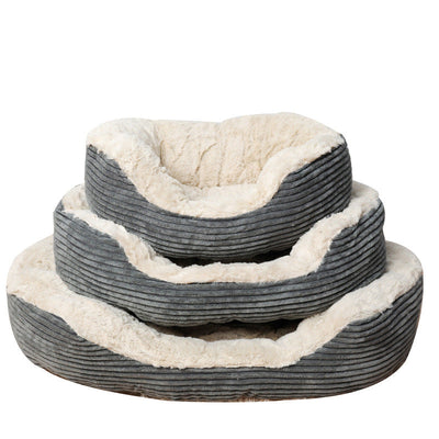 HKM-0317245 Plush Oval Kennel Mat for Cats and Dogs – Cozy Winter Sleeping Solution
