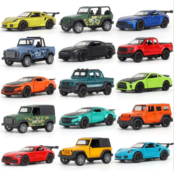 HKM-033363 1:36 Scale Pull Back Alloy Diecast Car Toy for Collectors and Kids