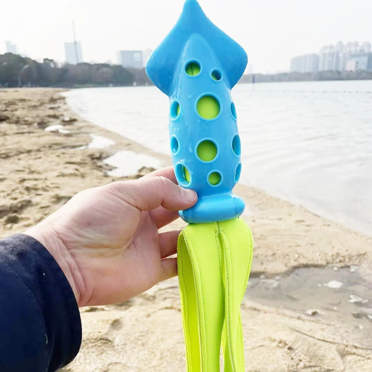 HKM-0351421 Interactive Squeaky Cuttlefish Chew Toy for Dogs - Teeth Cleaning Pet Toy for All Sizes