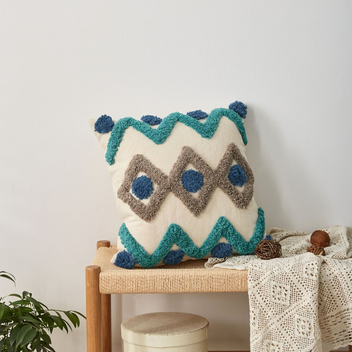HKM-042067 Tufted Retro Style Cotton Cushion with Tassels and Stripes for Sofa and Bed