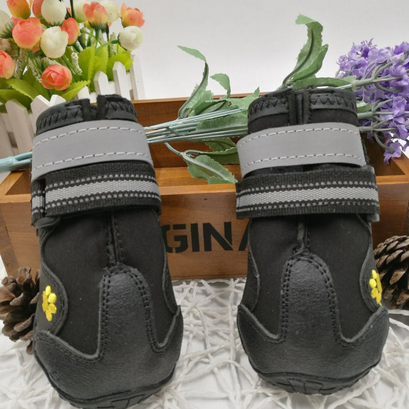 HKM-046547 Waterproof Dog Shoes with Non-Slip Sole and Adjustable Strap for All Weather Conditions