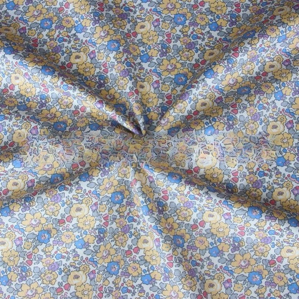 HKM-047059 Small Flower Print Fabric in Yellow and Green for Spring and Summer