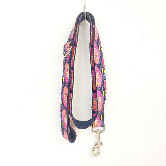 HKM-0587069 Pet Bow Tie Set and Leash with Dog Hoop - Variety of Sizes in Deep Graffiti