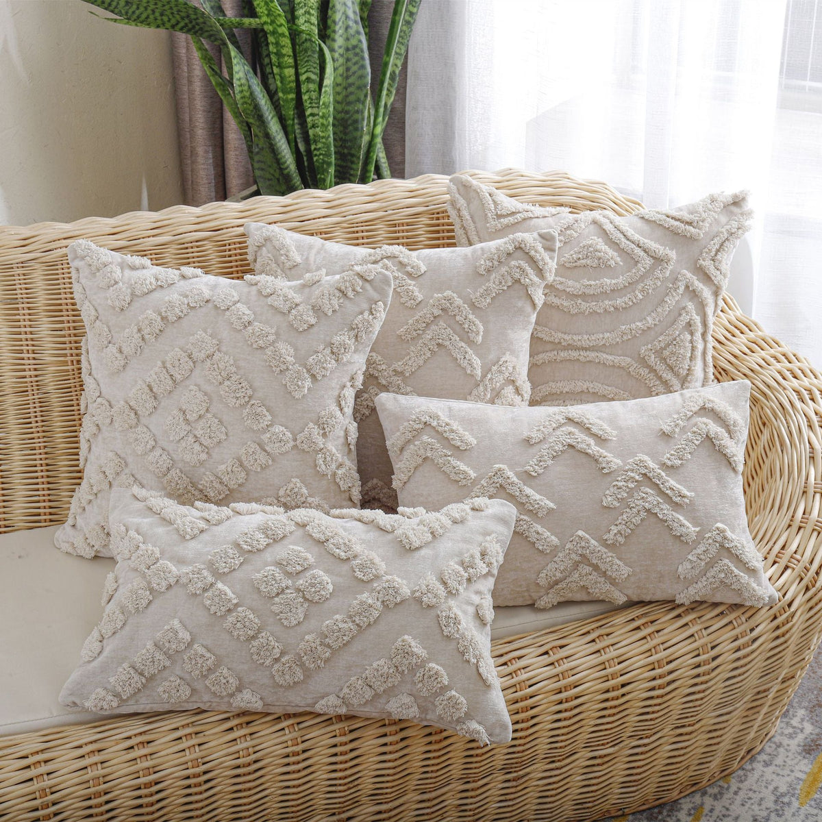 HKM-059795 Geometric Abstract Hand-Tufted Flannelette Pillowcase for Modern Decor
