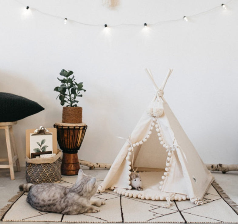 HKM-0600637 Cozy Canvas Pet Tent Bed with Pine Wood Frame - Portable, Washable, Easy Setup for Cats and Small Dogs