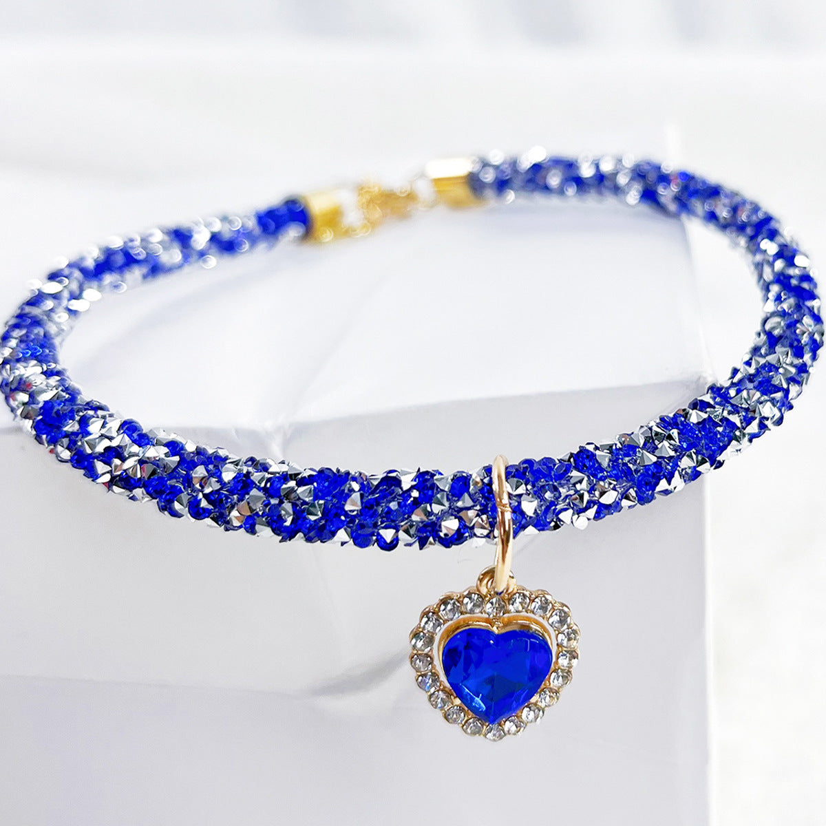 HKM-0614717 Cat Collar with Heart Jewel Pendant and Rhinestone Accents