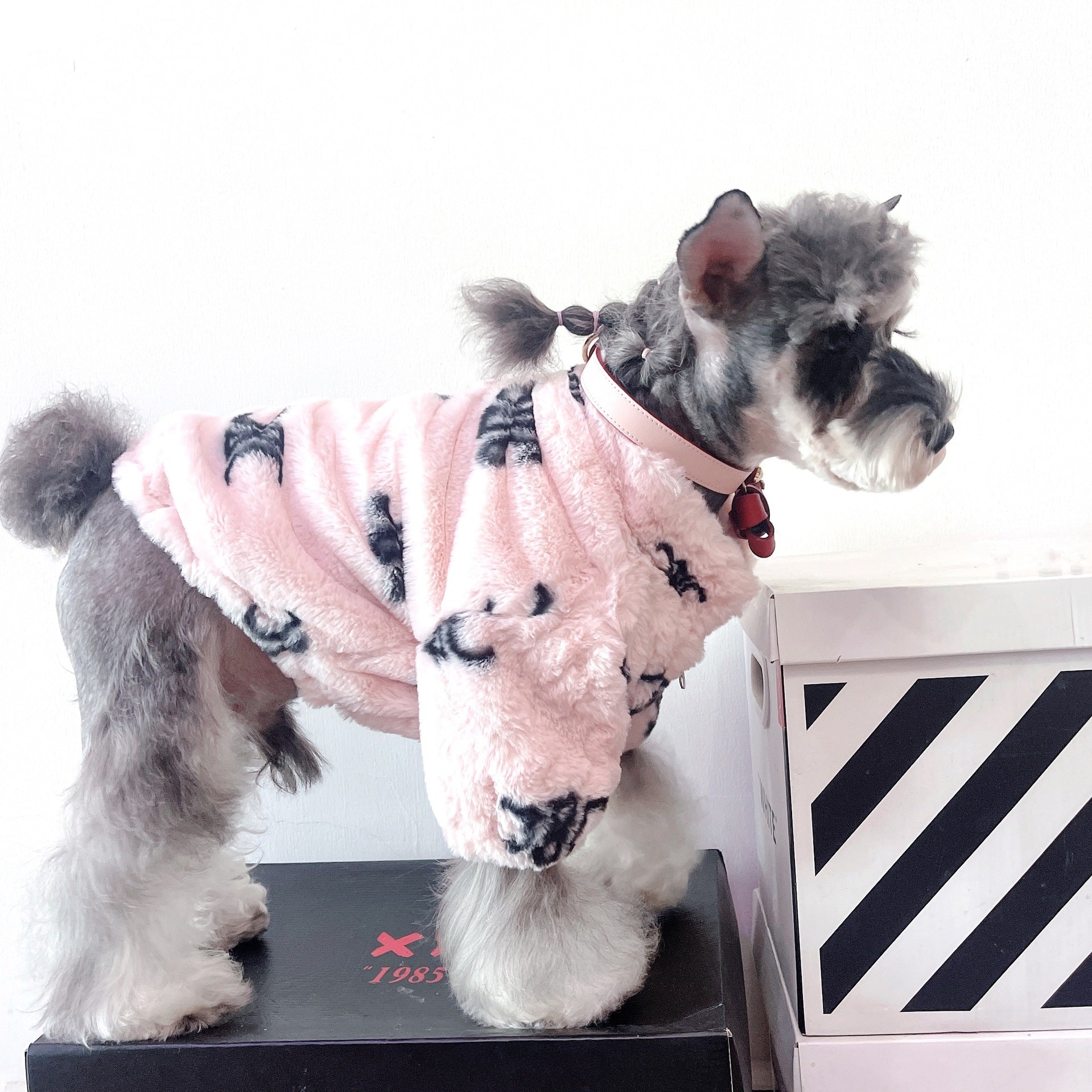 HKM-0637501 Fluffy Pink Velvet Coat for Cats - Stylish Princess Design, Multiple Sizes Available
