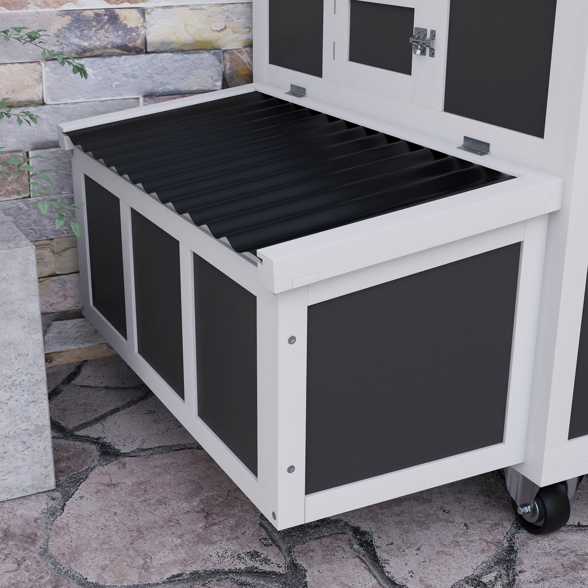 HKM-0654269 Spacious Dark Gray Wooden Chicken Coop with Nesting Box for Up to 6 Chickens