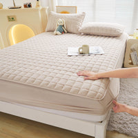 HKM-067795 Quilted Waterproof Fitted Sheet and Duvet Cover Set with Pillowcases - Available in Multiple Sizes