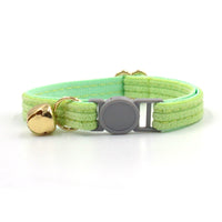 HKM-0706621 Safety Bell Cat Collar with Adjustable Cloth Design for Pet Comfort