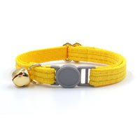 HKM-0706621 Safety Bell Cat Collar with Adjustable Cloth Design for Pet Comfort