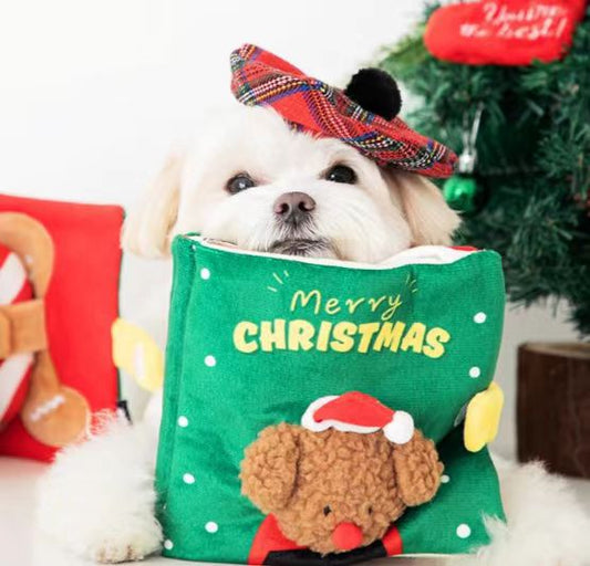 HKM-0759485 Christmas-Themed Plush Dog Toy: Food Hiding Book for Playtime Fun