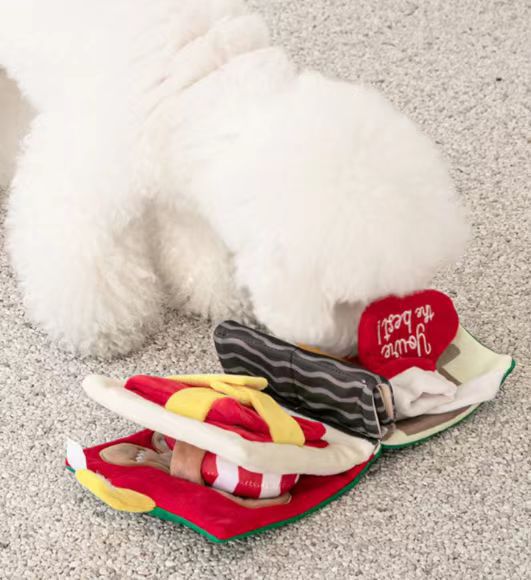 HKM-0759485 Christmas-Themed Plush Dog Toy: Food Hiding Book for Playtime Fun