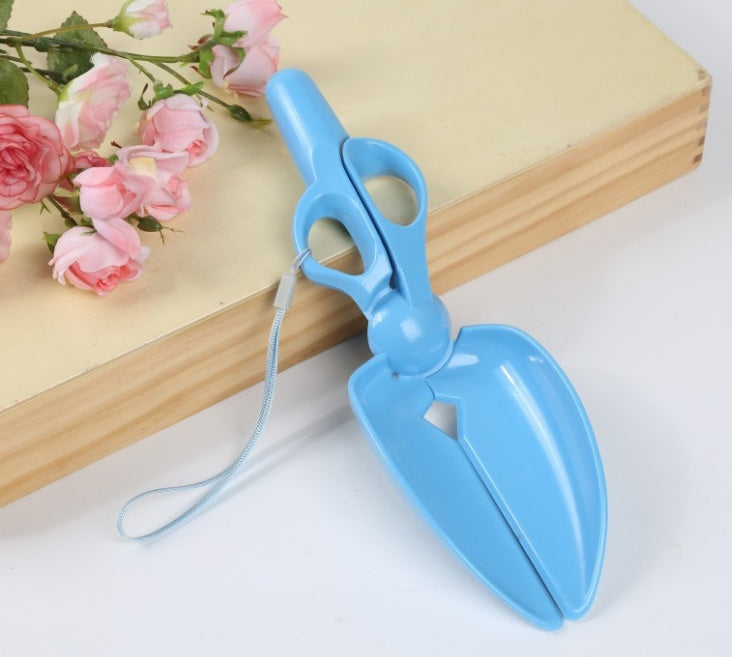 HKM-0773949 Pet Waste Pickup Device Made of Non-Toxic Resin with Paper Card Packaging