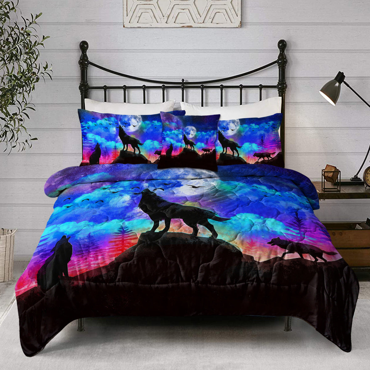 HKM-077843 3D Wolf Howling Comforter Set - 4 Piece Bedding Set in Purple, Blue, Black for Twin, Full, Queen, King Sizes