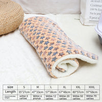 HKM-0785725 Flannel Winter Pet Mat Cat Nest - Cozy Multi-Color Cat Pad for Dogs and Cats