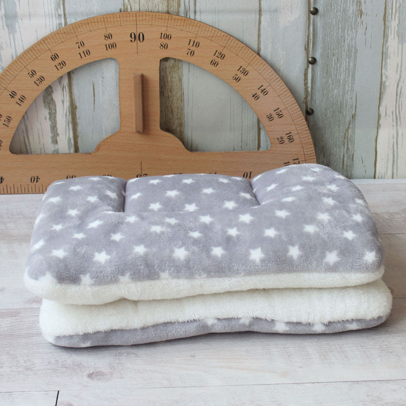 HKM-0797245 Autumn and Winter Thickened Dog Cushion Pad - Various Sizes Available