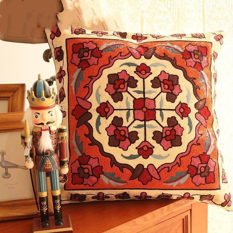 HKM-081363 Embroidered Floral Vintage Throw Pillow in Pure Cotton, 45x45cm