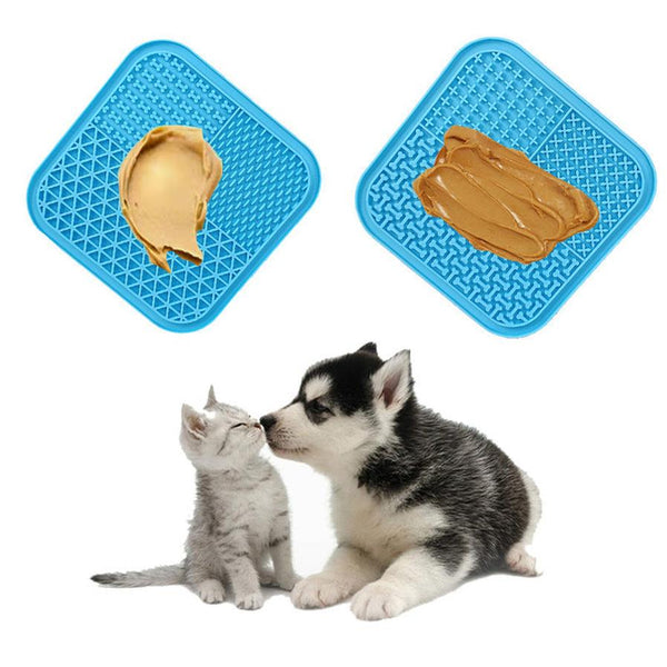 HKM-084499 Silicone Pet Licking Pad for Slow Feeding and Interactive Play, 15x15cm & 20x20cm Sizes