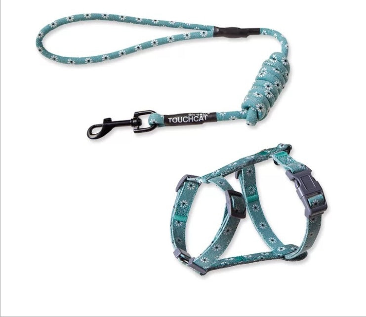 HKM-0869949 Durable Nylon Cat Leash with Adjustable Neck and Chest Fit