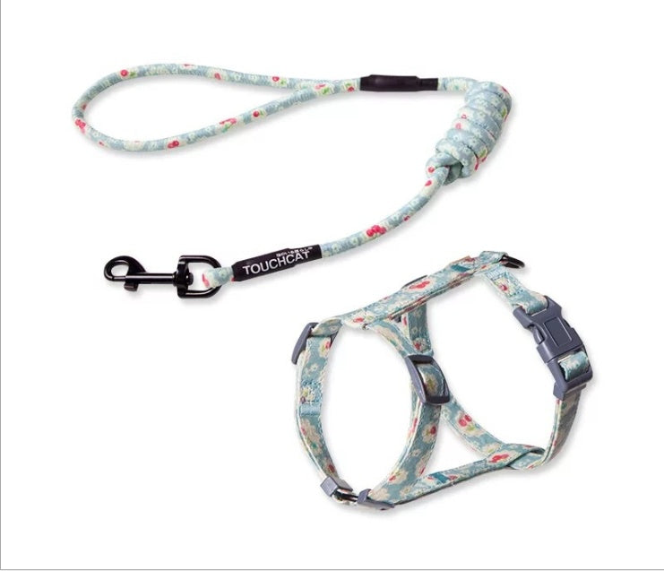 HKM-0869949 Durable Nylon Cat Leash with Adjustable Neck and Chest Fit