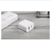 HKM-088915 30W Dual Port USB Charger with USB-C and USB-A Compatibility