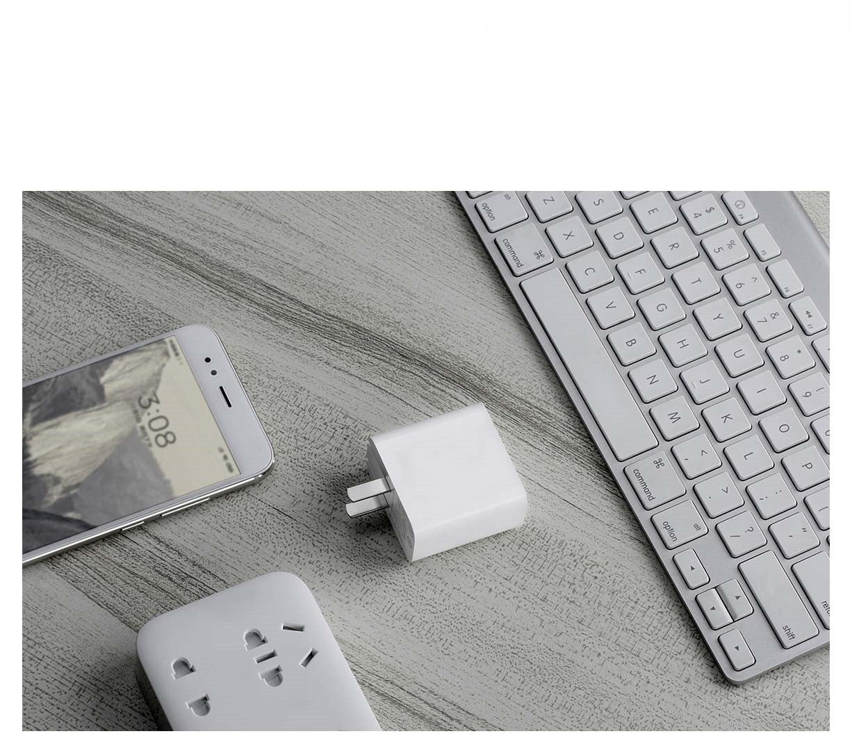 HKM-088915 30W Dual Port USB Charger with USB-C and USB-A Compatibility
