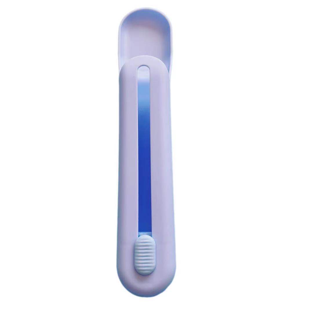 HKM-0910781 Durable Plastic Cat Feeder Spoon with Colorful Lids - 20cm Long