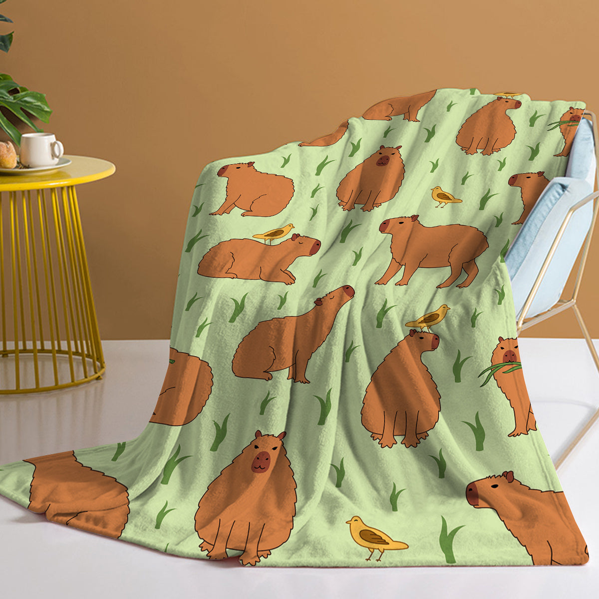 HKM-097939 Soft Flannel Multifunctional Blanket with Bird and Capybara Pattern for Home and Outdoors