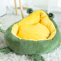 HKM-1047869 Cozy Winter Pet Nest for Dogs and Cats in Various Fun Designs and Sizes
