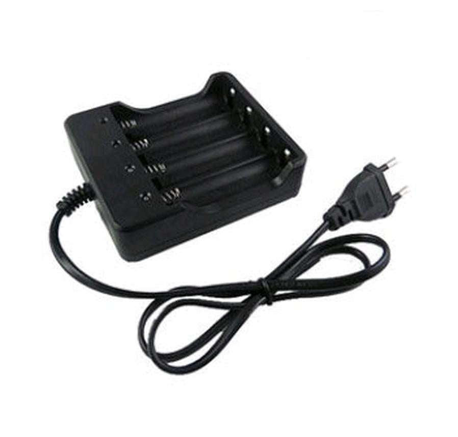 HKM-104915 4-Slot 18650 Lithium Battery Charger for 3.7V/4.2V with Strong Light Function