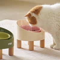 HKM-1059517 High Foot Ceramic Cat Bowl with Oblique Mouth Design and Anti-Tumble Beech Wooden Stand