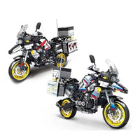 HKM-108947 1/6 Scale Technic Motorcycle Building Block Set - 1424 Pieces, Modern Bricks for Ages 2 and Up