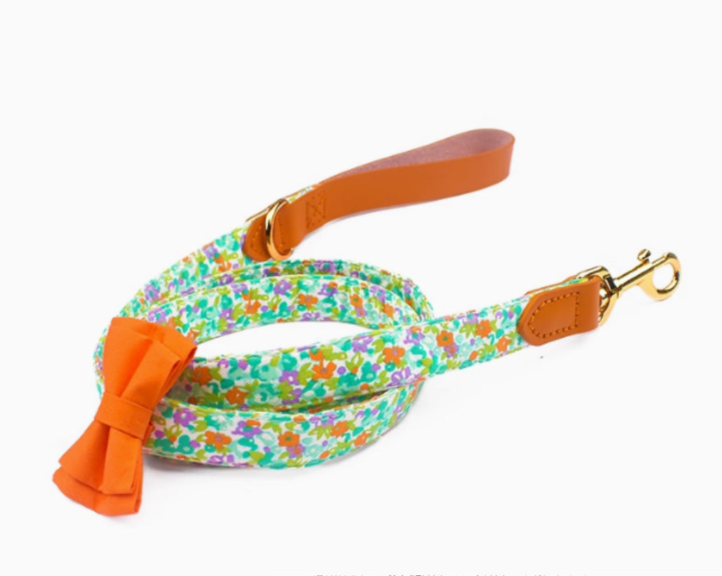 HKM-1136189 Floral Cotton and Cowhide Pet Dog Collar with Hand Holding Rope
