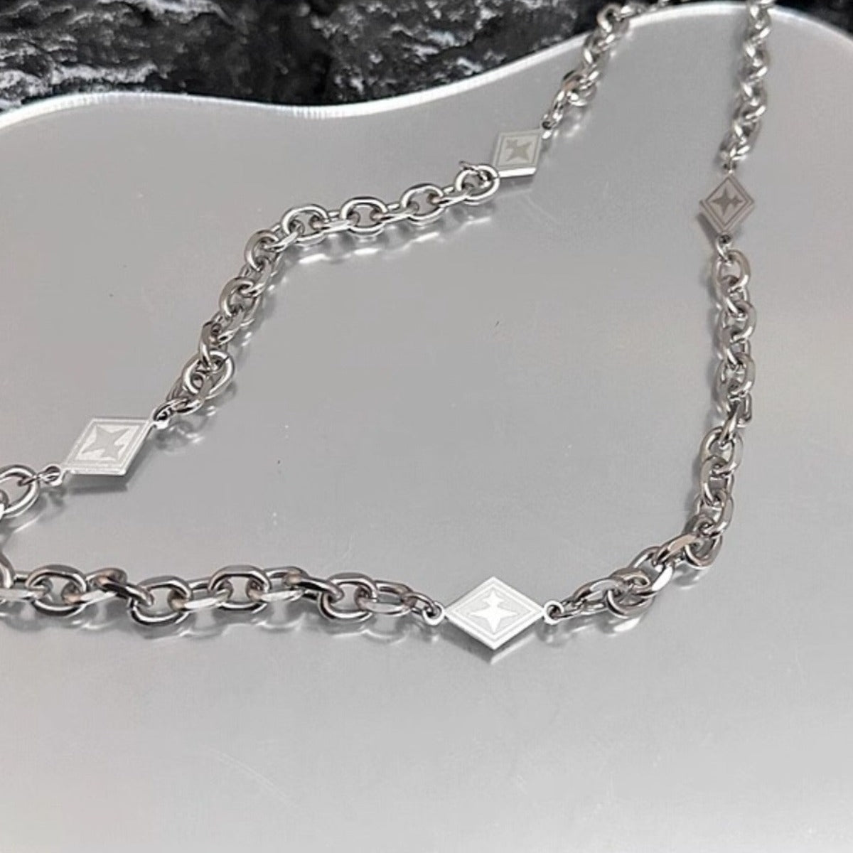 HKM-1139005 Unisex Asterism Diamond Necklace with Cuban Link Chain in Titanium Steel