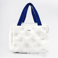 HKM-1159869 One Shoulder Medium-Sized Pet Carrier Bag for Winter Warmth