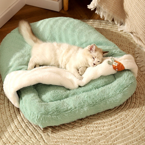 HKM-1198013 Cozy Universal Cat Sleeping Pad - Warm Berry Nest Mat for All Seasons