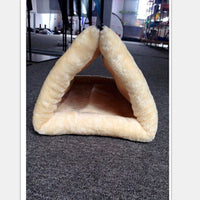 HKM-1244477 Cozy Cat Tunnel Sleeping Bag Nest with Crinkle Sound ¨C Suede and Plush Fabric, 90x75cm