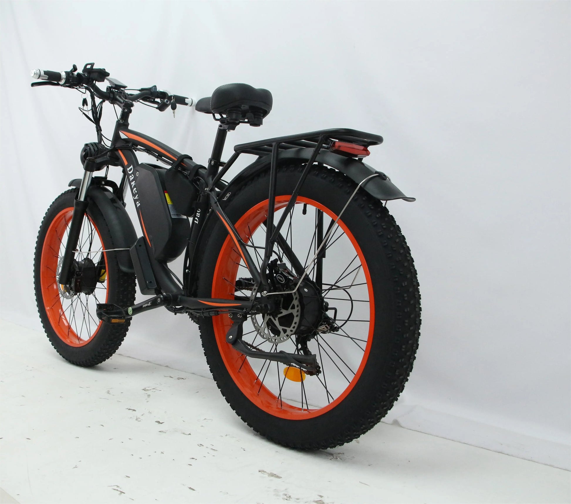 HKM-125587 Electric Fat Tire Bicycle 26 Inch 2000W with 21 Speed Gears and Disc Brake, Ideal for Snowy Terrain