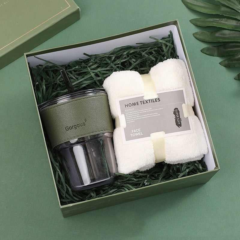 HKM-126035 Elegant Ceramic Business Partner Gift Set in White and Green - Creative European Style, 20*8.5