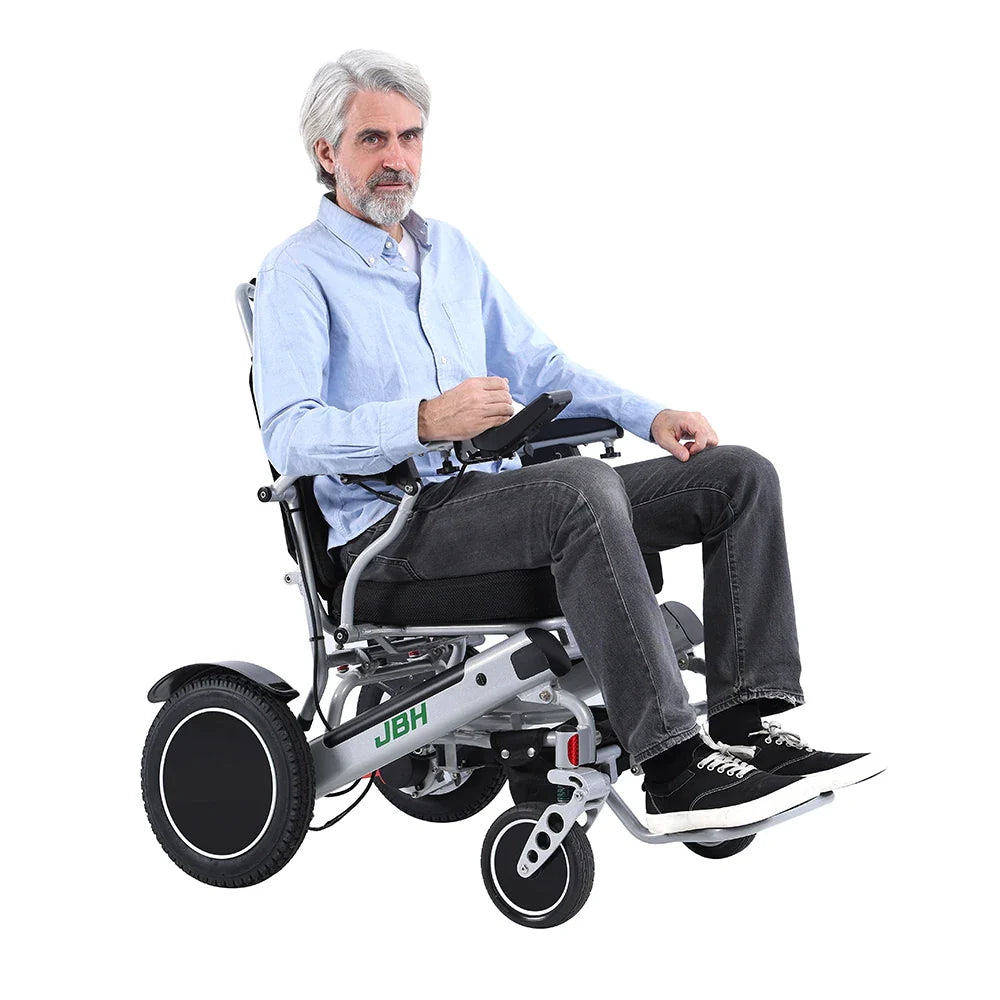 HKM-127443 Folding Electric Wheelchair with Aluminum Alloy Frame, 20 km Driving Range, 6 km/h Speed, 120 kg Capacity