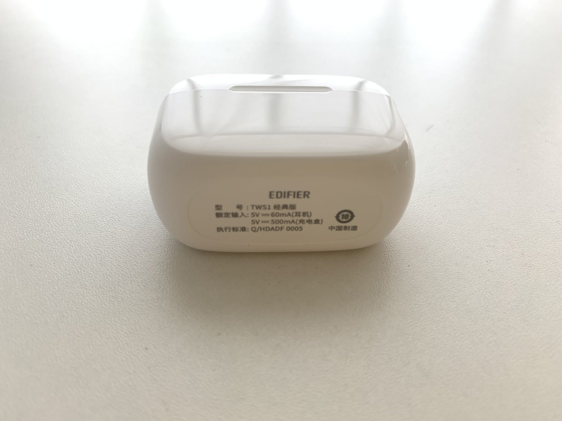HKM-129043 Edifier Wireless Bluetooth Headset with 32-Hour Battery Life and IPX5 Waterproof Rating