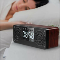 HKM-131347 Wooden Bluetooth Speaker with Retro Design and Subwoofer Functionality