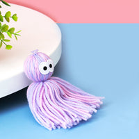 HKM-1357501 Bite Resistant Wool Ball Cat Toy with Hanging Feature for Interactive Play and Dental Care