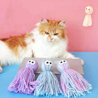 HKM-1357501 Bite Resistant Wool Ball Cat Toy with Hanging Feature for Interactive Play and Dental Care