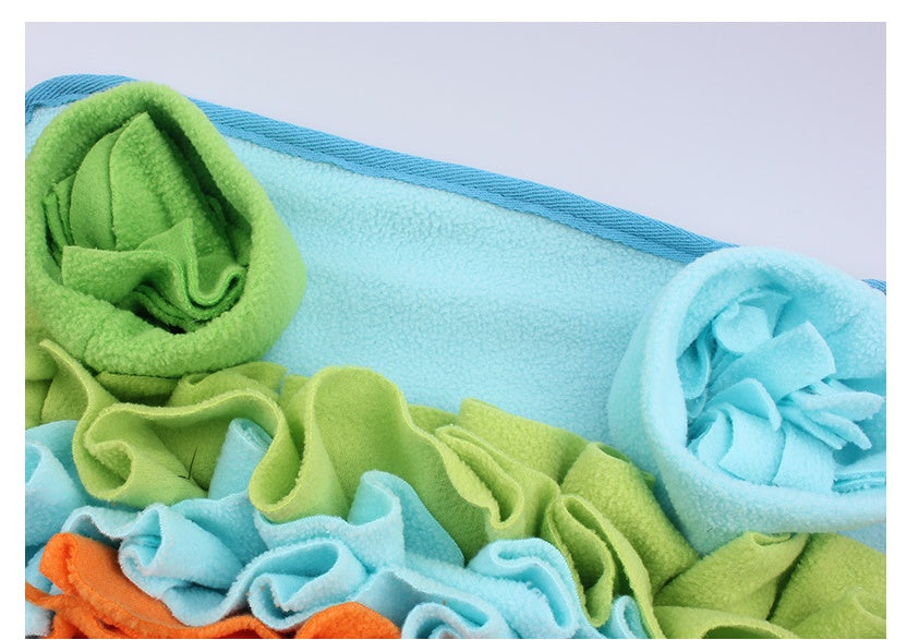 HKM-1382077 Dog Sniffing Pad - Macaron Square Design, Canvas and Fleece, Non-Slip Bottom, 50x45 cm, 400g