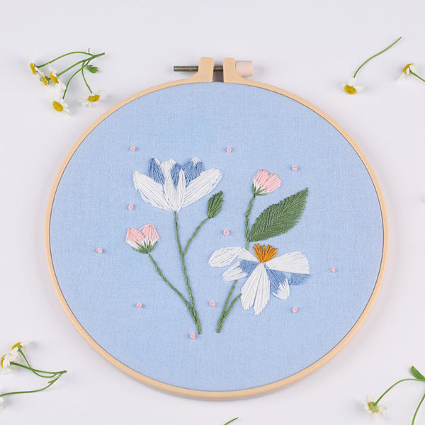 HKM-138771 European Style Floral Cross Stitch DIY Embroidery Kit - Various Designs, 30x30CM Canvas