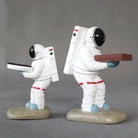 HKM-144083 Astronaut-Themed Resin Watch Holder and Display Stand for Stylish Storage
