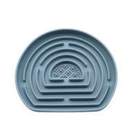 HKM-1448765 Anti-Choke Silicone Pet Food Bowl with Suction Cup for Dogs and Cats - Slow Feeding Design in Green, Blue, Brick Red